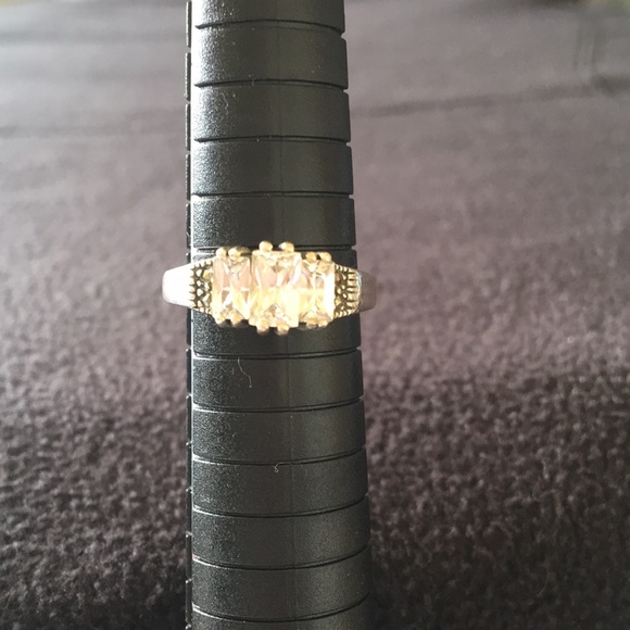 Sterling Silver and Cubic Zirconium Ring - Picture 3 of 6